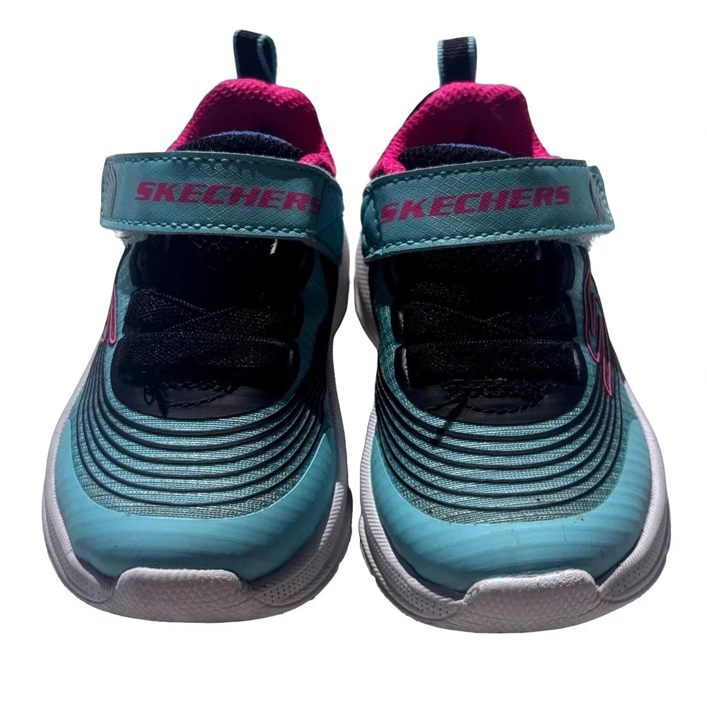 Skechers these sneakers